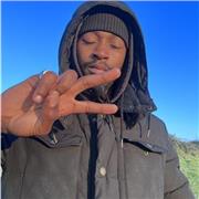 Fluent English tutor teaches students